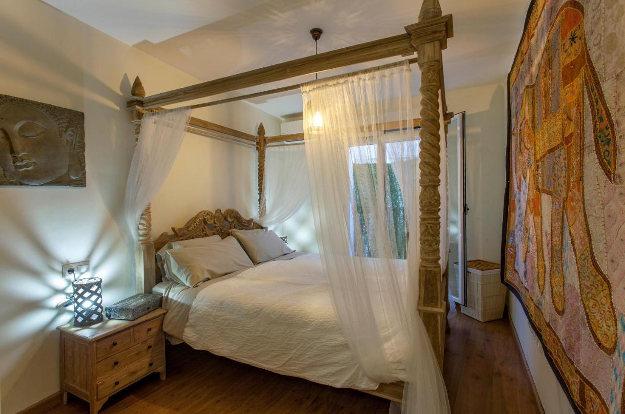 Luxurious & Alluring Home In Historic Town Valência Exterior foto