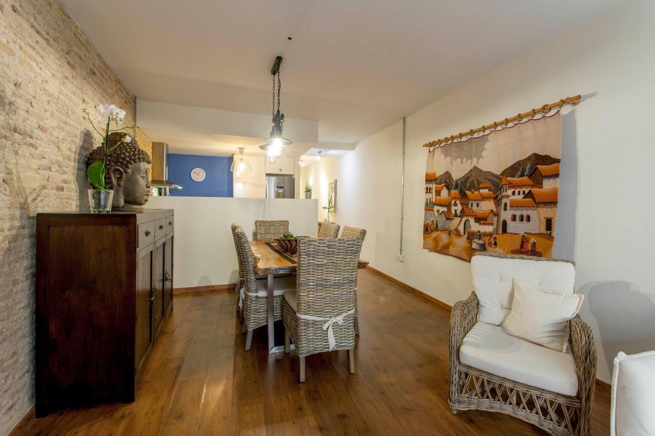 Luxurious & Alluring Home In Historic Town Valência Exterior foto